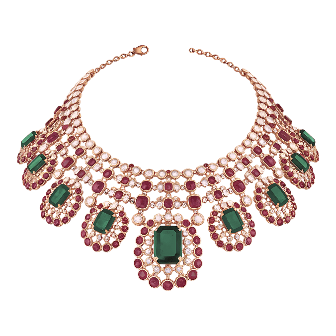 Collier avec des pierres précieuse